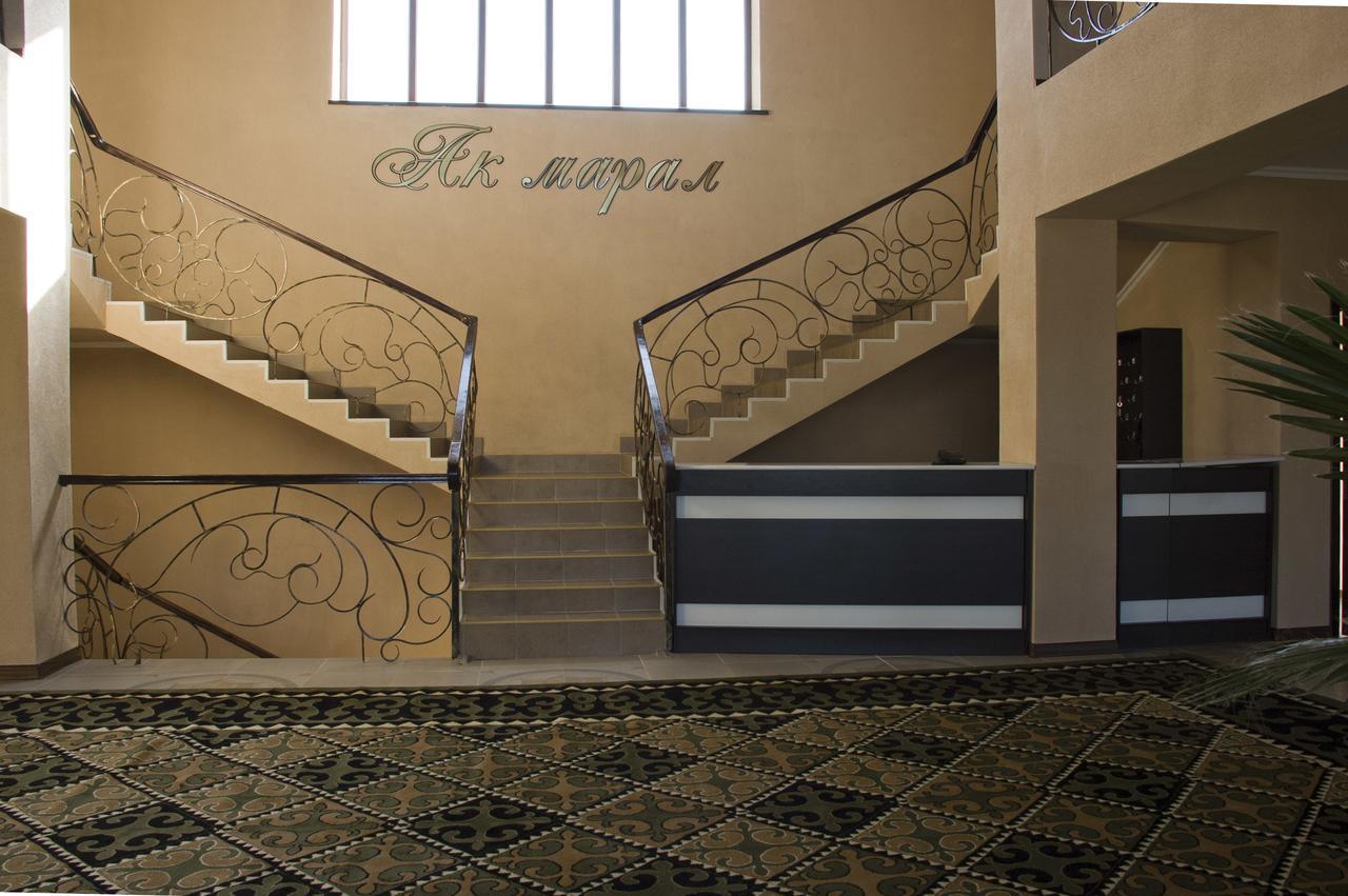 Hotel Akmaral Каракол Экстерьер фото