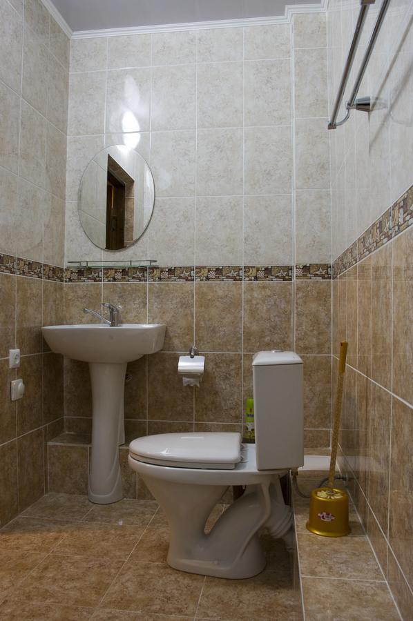 Hotel Akmaral Каракол Экстерьер фото
